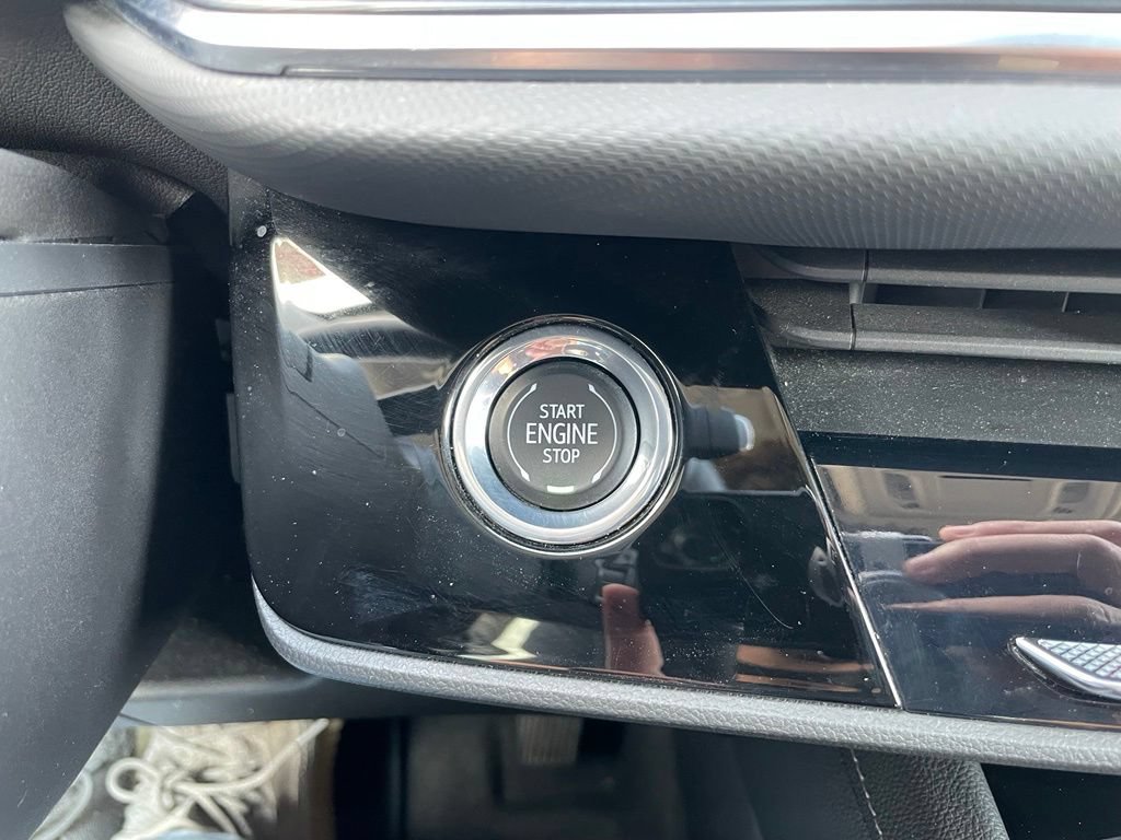Used 2024 Buick Envision Preferred AWD/4WD image 39