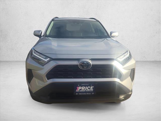 Used 2025 Toyota RAV4 XLE FWD image 2
