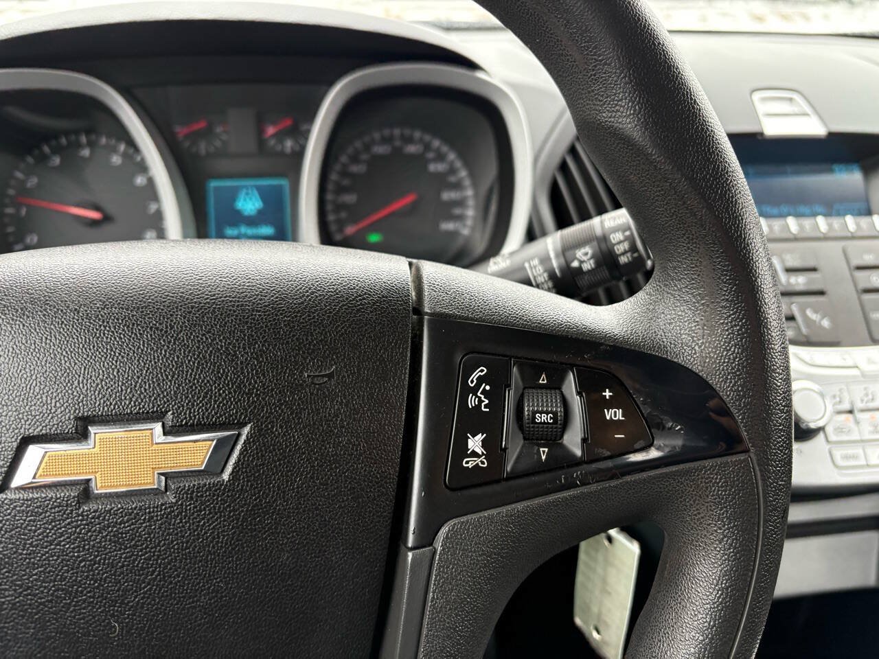 Used 2014 Chevrolet Equinox LS AWD/4WD image 24