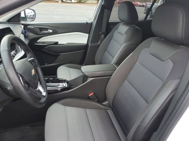 Used 2024 Chevrolet Trax LT w/ Driver Confidence Package image 18