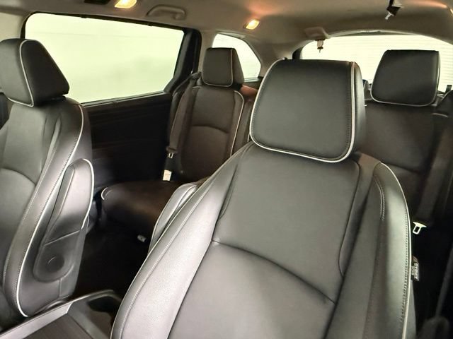 Used 2025 Honda Odyssey Touring image 32