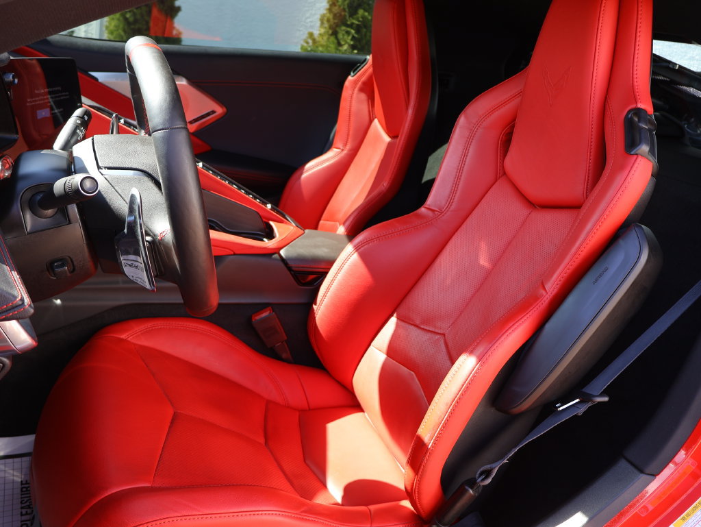Used 2024 Chevrolet Corvette Stingray Preferred Cpe RWD image 18
