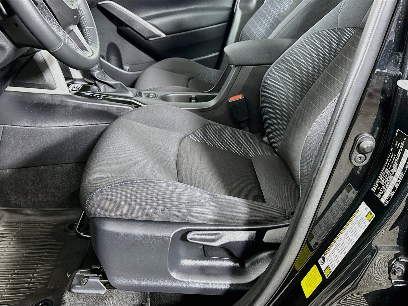 Certified 2025 Toyota Corolla Cross AWD Hybrid image 18