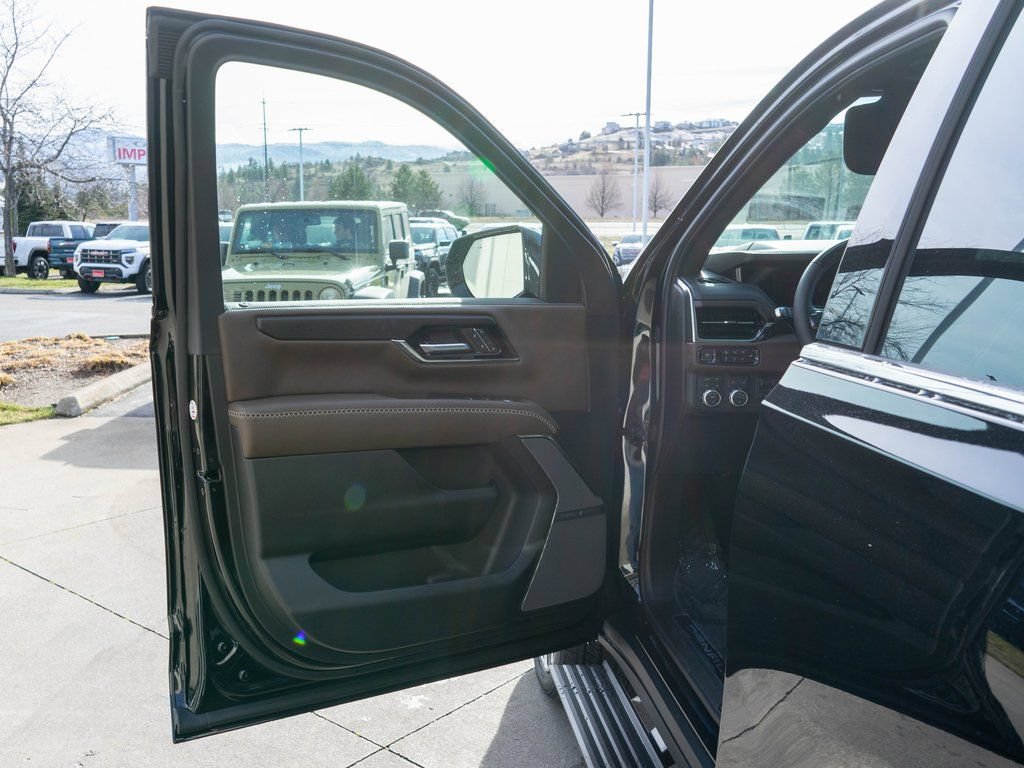 New 2026 GMC Yukon XL Denali Ultimate AWD/4WD image 20
