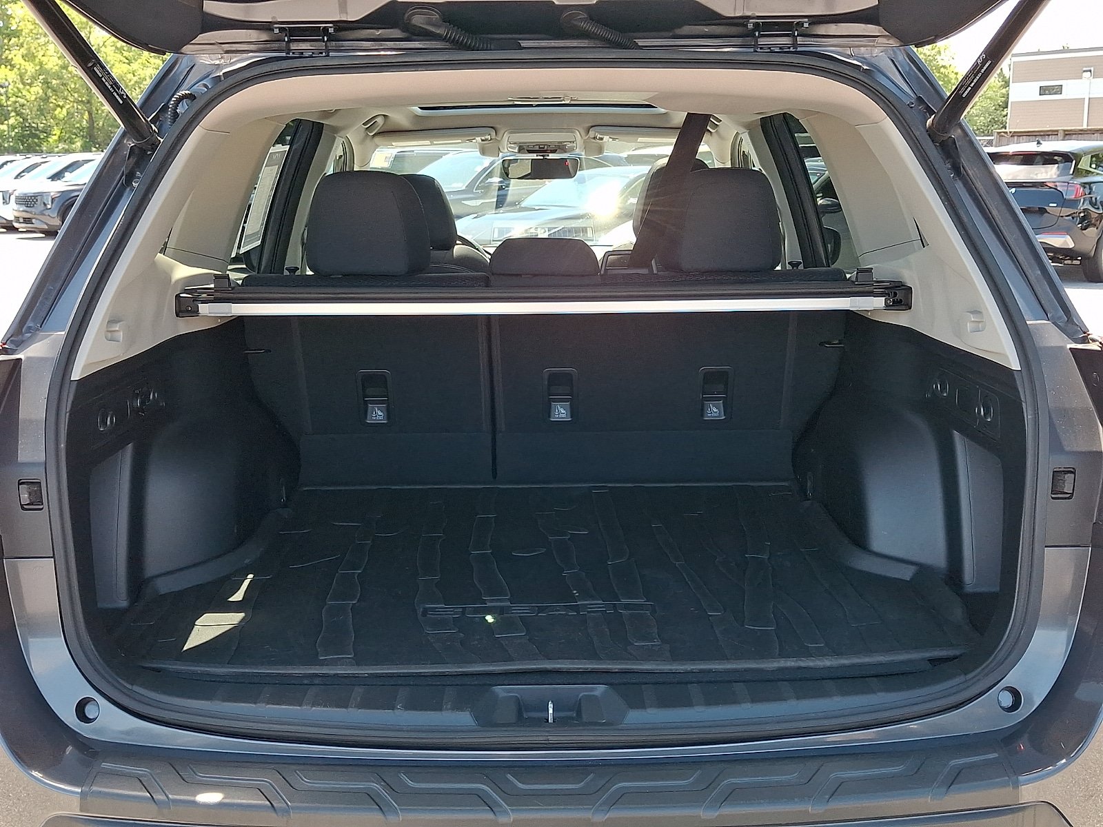 Used 2020 Subaru Forester Premium AWD/4WD image 30