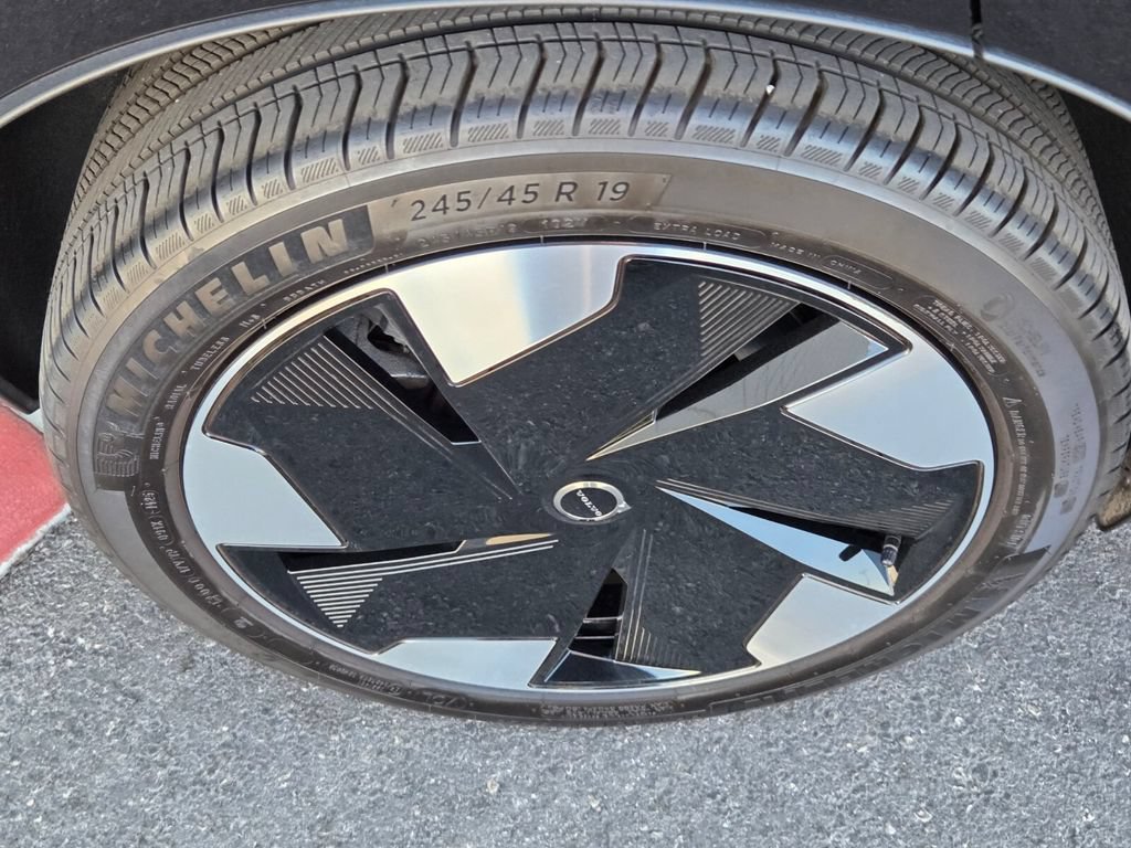New 2025 Volvo EX30 Plus w/ Protection Package Premier AWD/4WD image 10