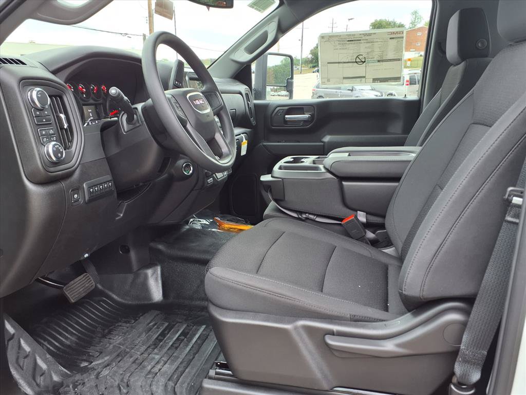 New 2025 GMC Sierra 3500 Pro w/ Convenience Package AWD/4WD image 15