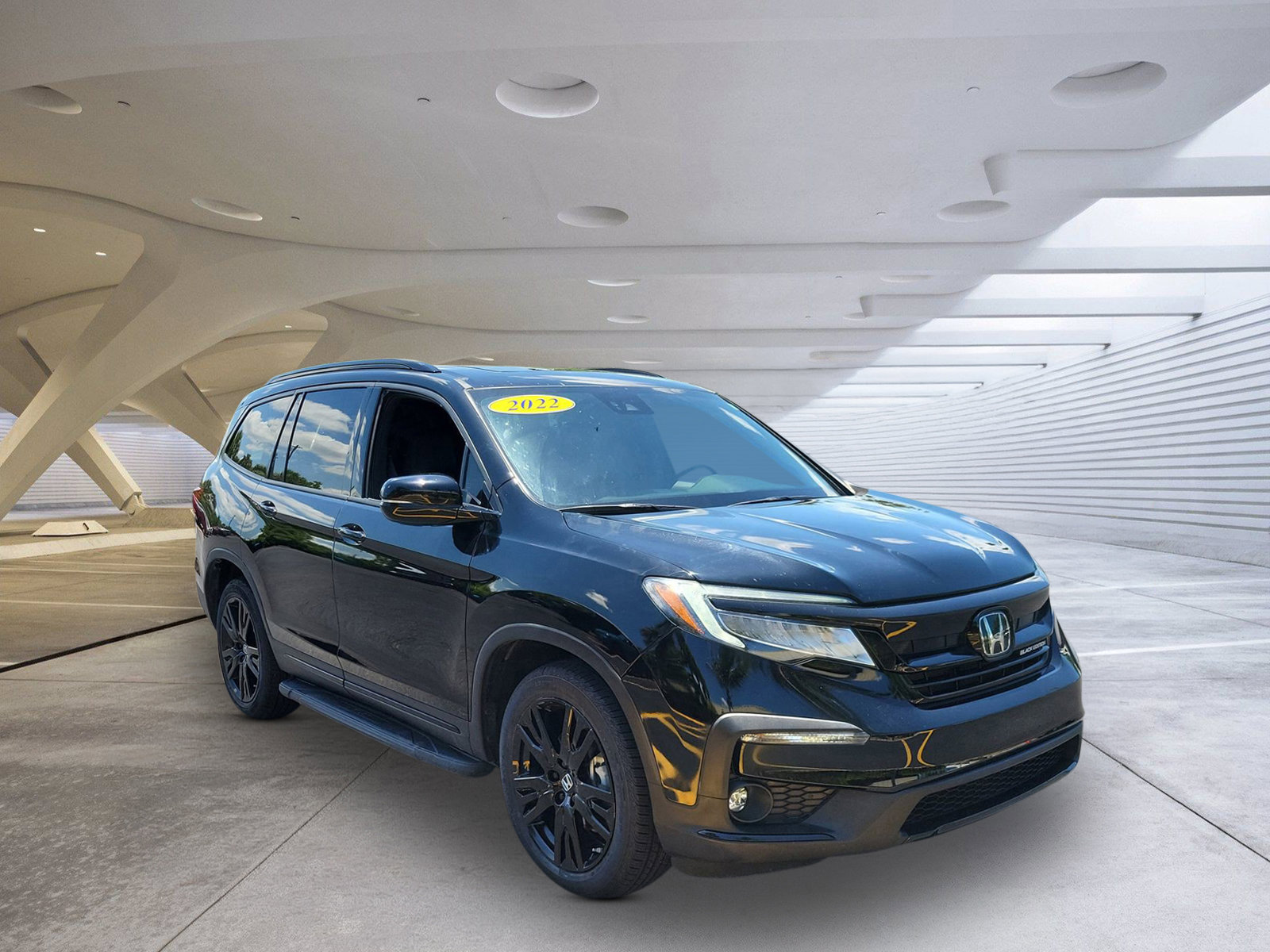 Used 2022 Honda Pilot Black Edition image 1