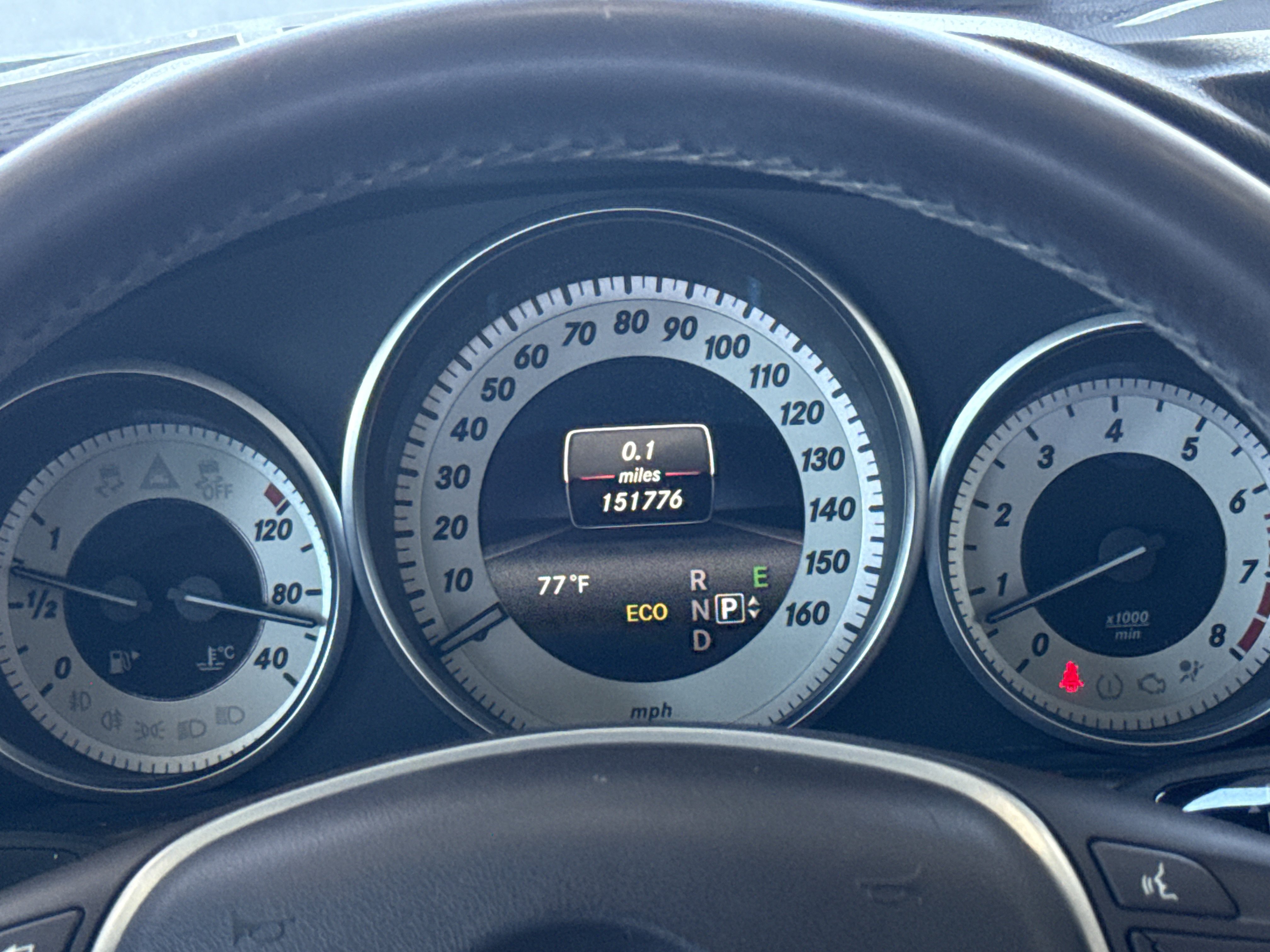 Used 2014 Mercedes-Benz E 350 Sedan image 33