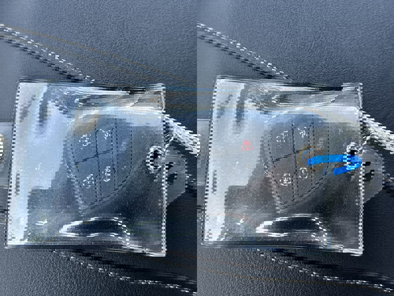 Used 2025 GMC Acadia Elevation image 34