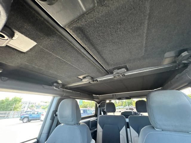 Used 2021 Ford Bronco Big Bend w/ Sasquatch Package AWD/4WD image 18