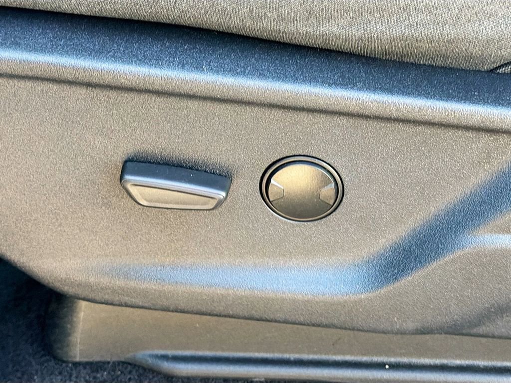 Used 2024 Ford F150 XLT w/ Mobile Office Package image 25