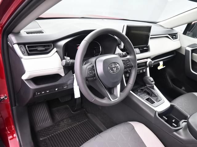 New 2025 Toyota RAV4 XLE w/ Convenience Package AWD/4WD image 18