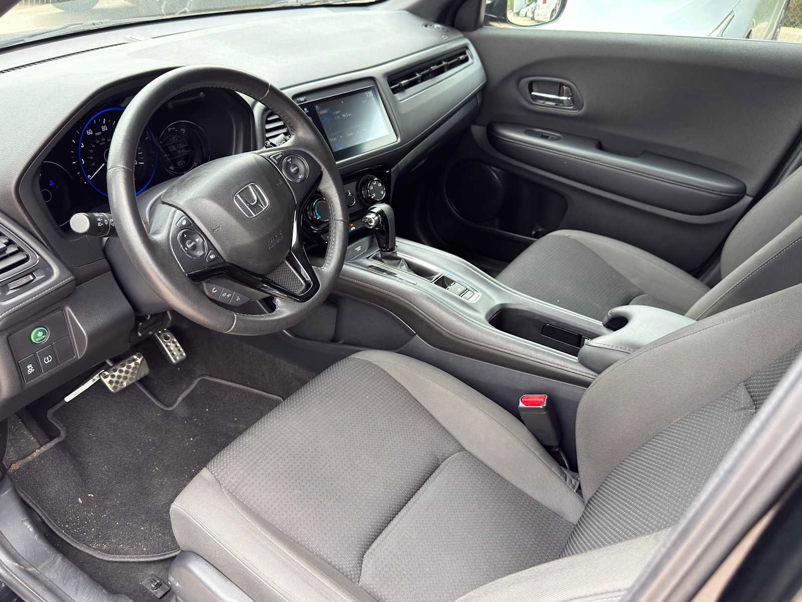 Used 2022 Honda HR-V Sport image 8