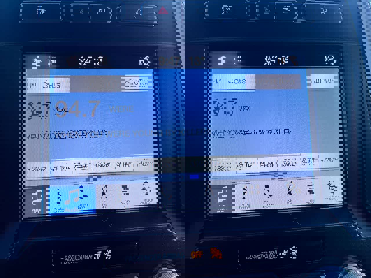 Used 2019 Ford F150 Lariat w/ Equipment Group 502A Luxury image 16