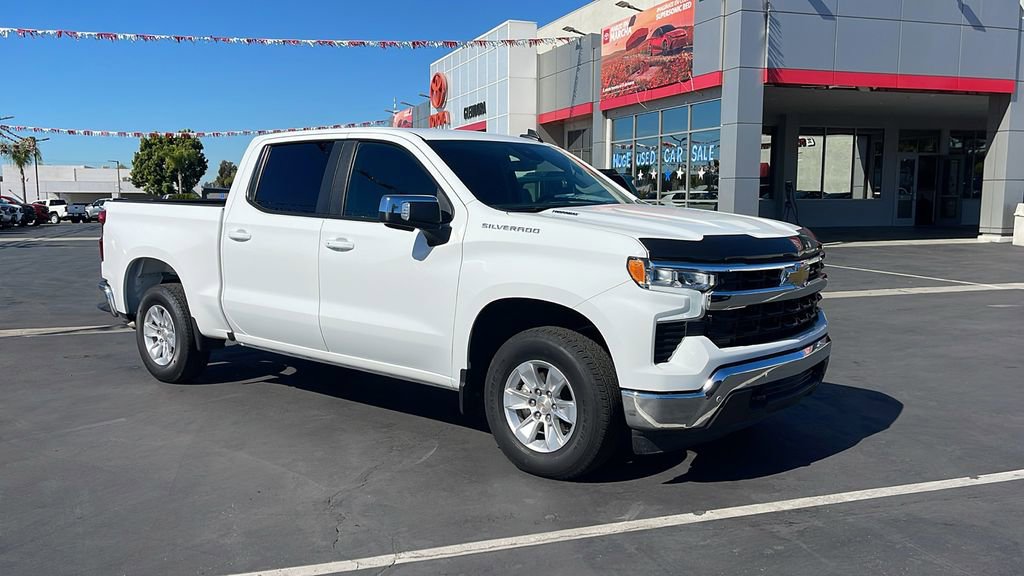 Used 2025 Chevrolet Silverado 1500 LT w/ Safety Package image 31