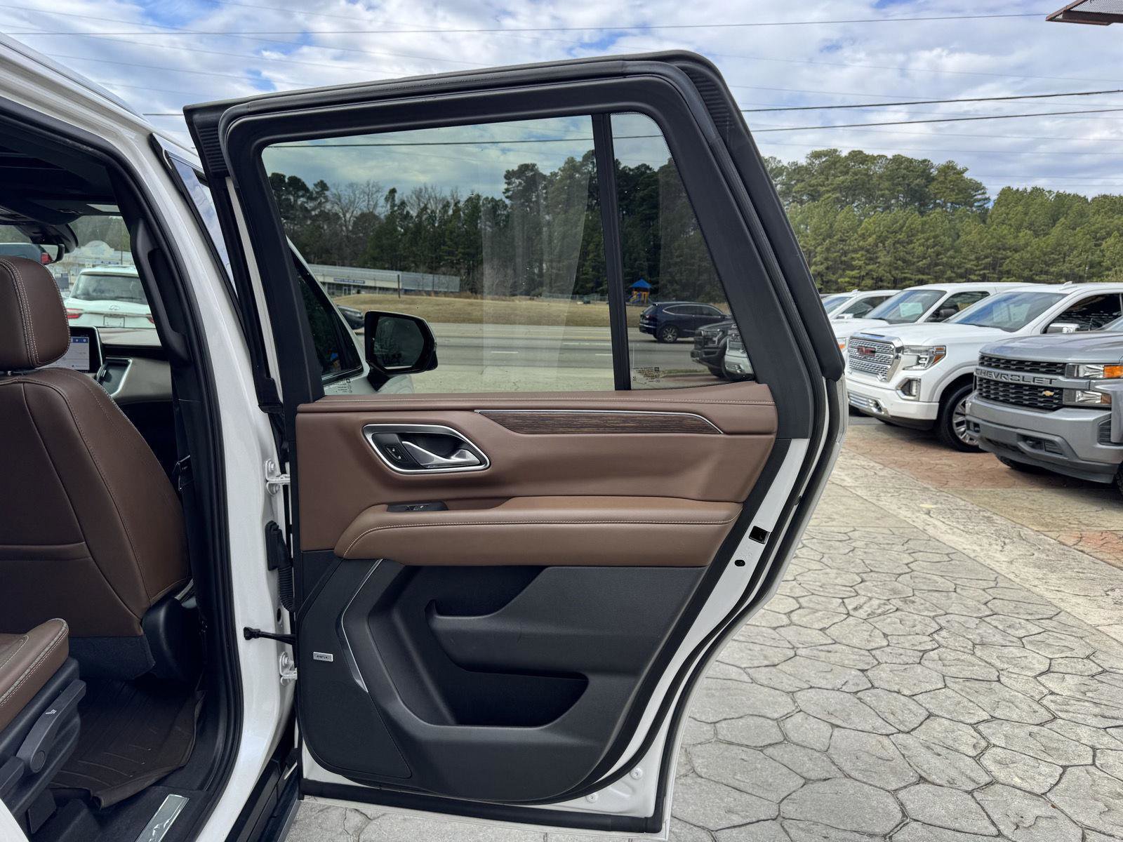 Used 2021 Chevrolet Tahoe High Country image 17