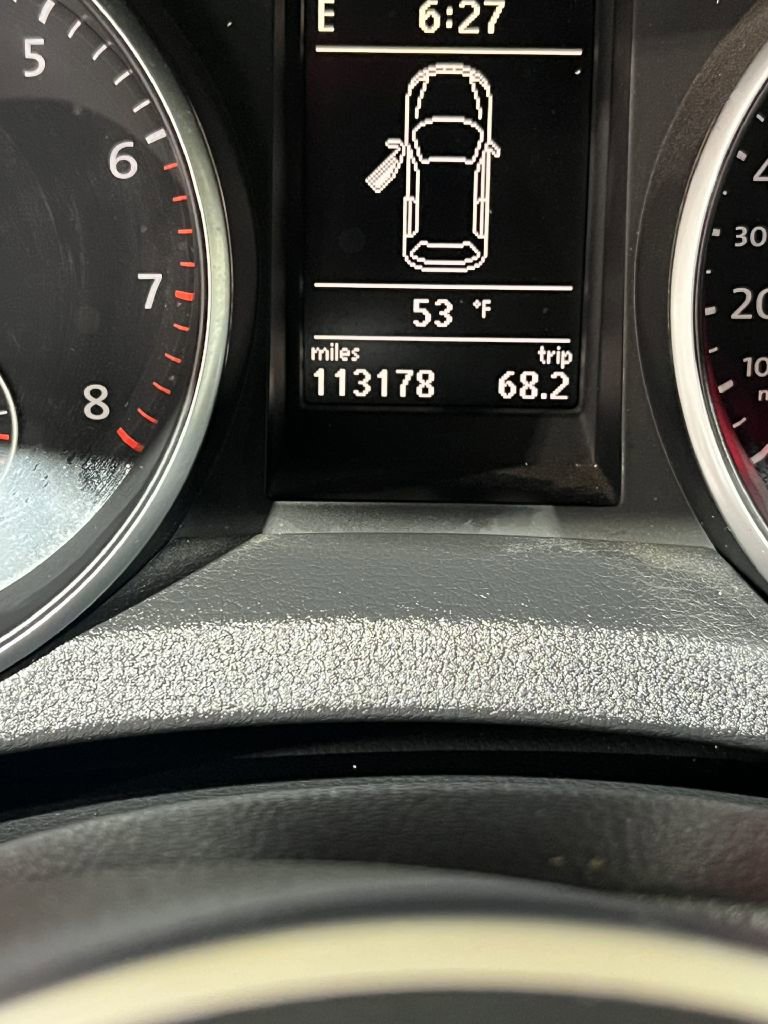 Used 2010 Volkswagen GTI 4-Door image 7