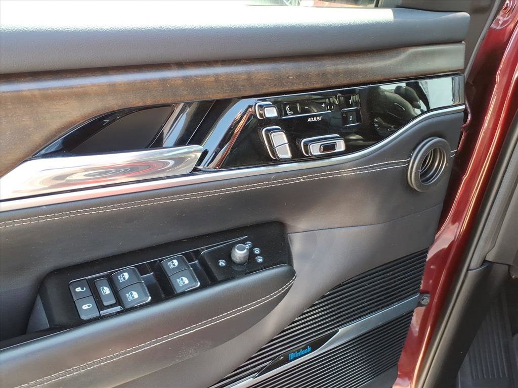 Used 2022 Jeep Grand Wagoneer Series II w/ Convenience Group III image 24