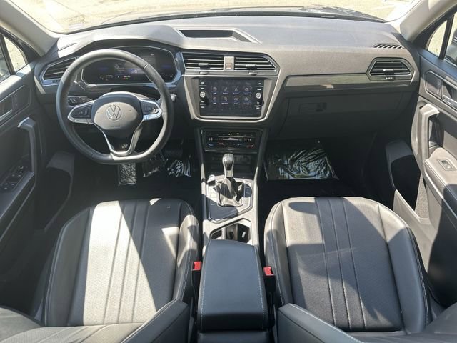 Certified 2023 Volkswagen Tiguan SE image 28