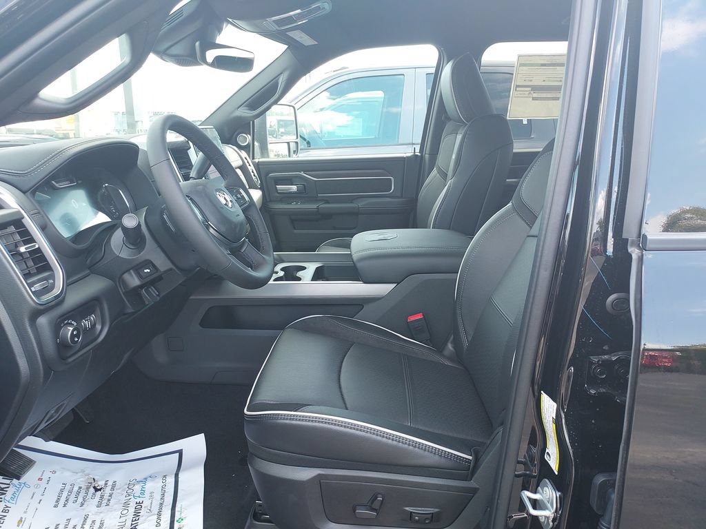 New 2027 RAM 2500 Laramie w/ Night Edition AWD/4WD image 13