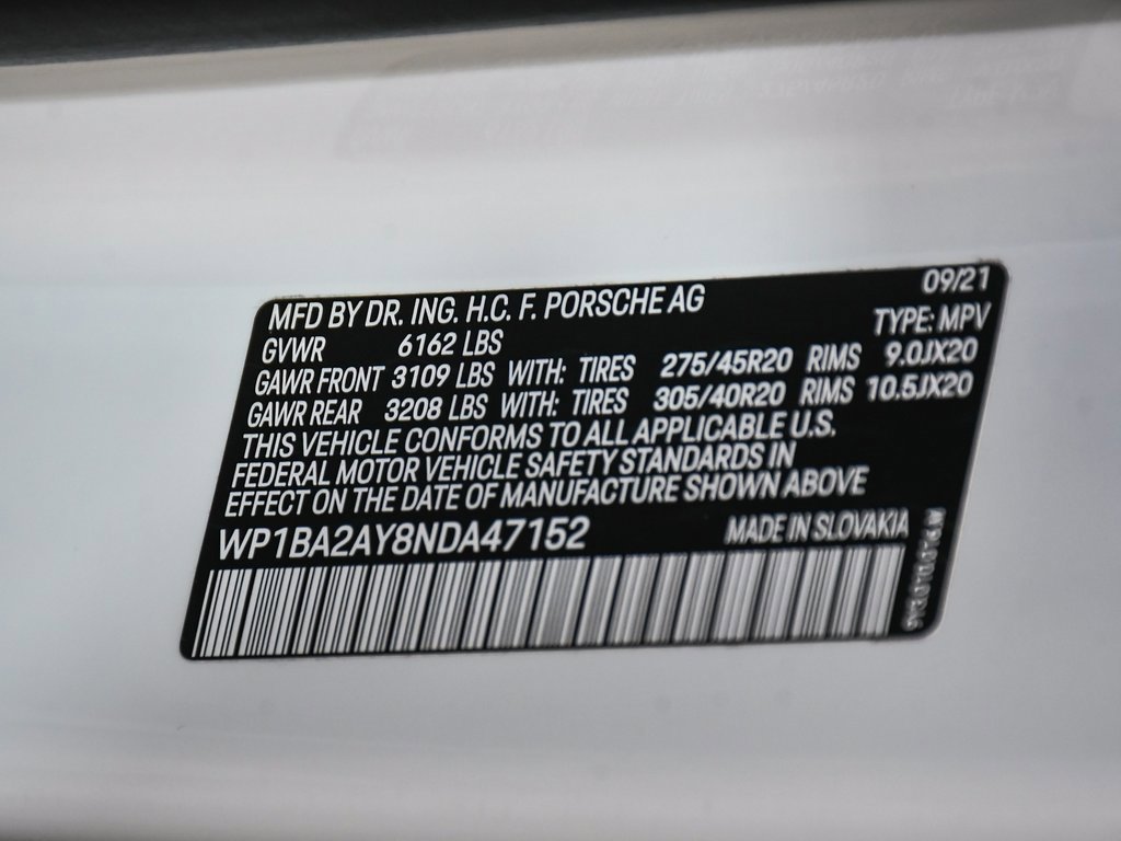 Used 2022 Porsche Cayenne Coupe image 21