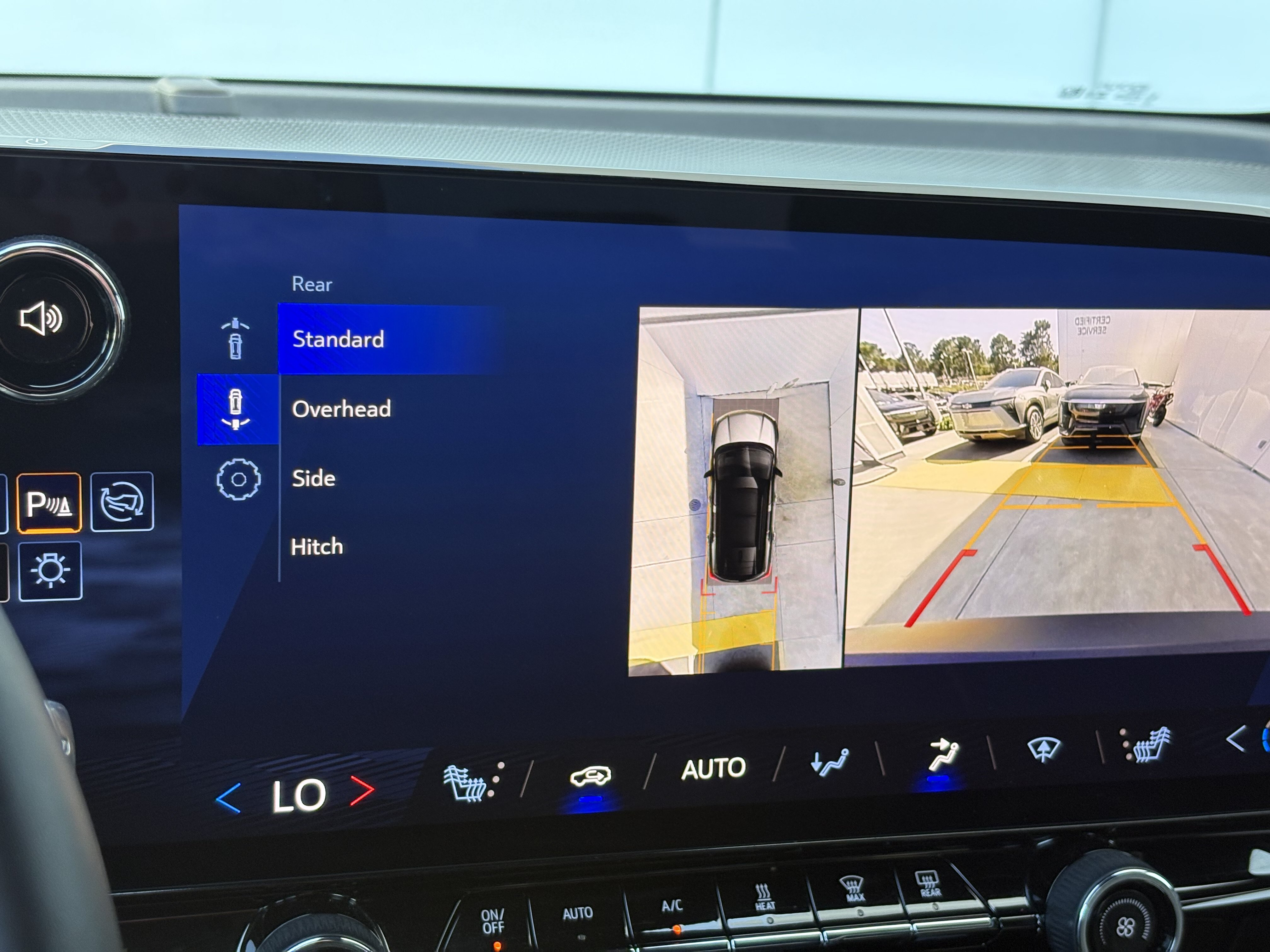 Used 2024 Chevrolet Blazer EV LT AWD/4WD image 23