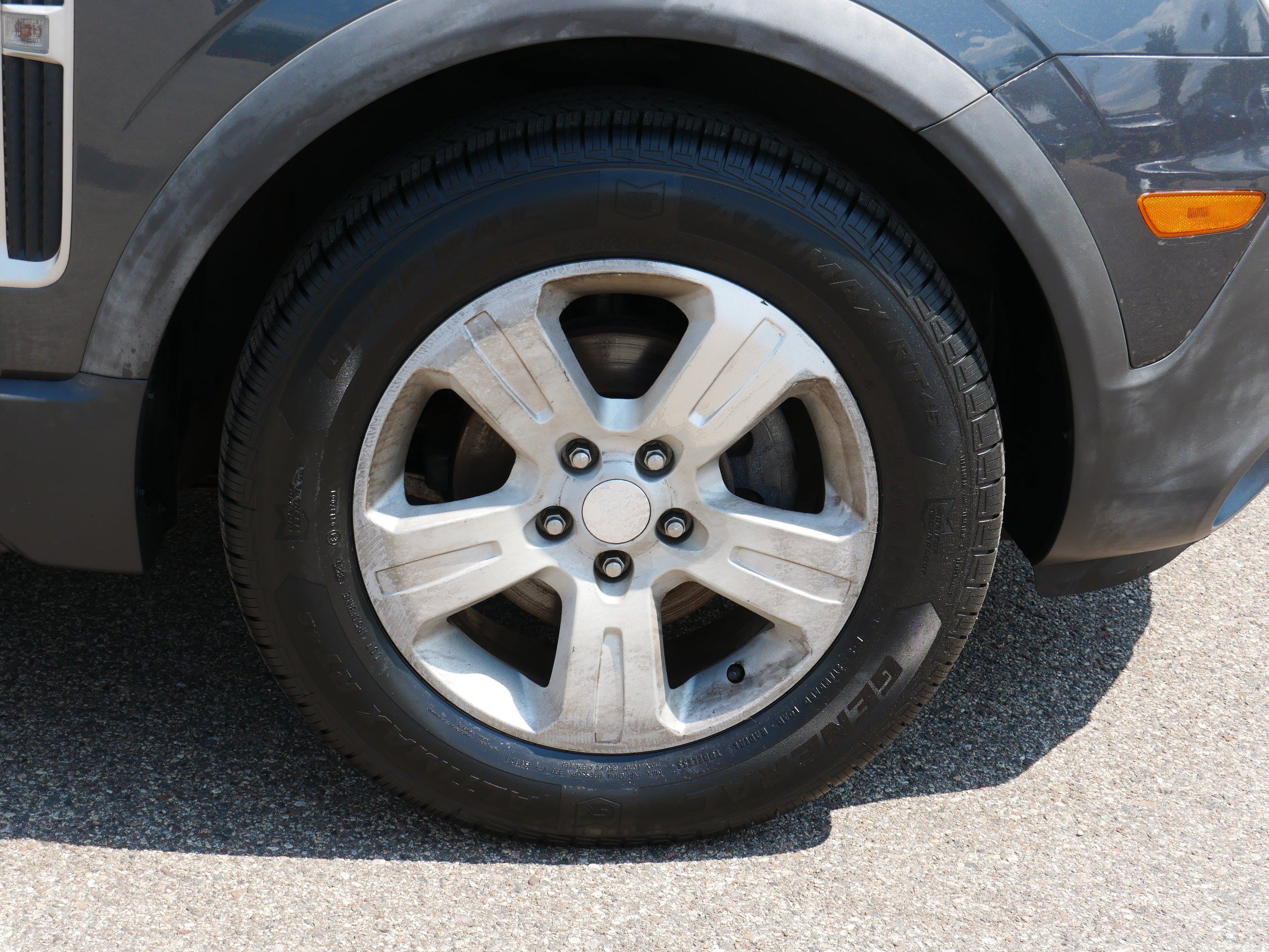 Used 2013 Chevrolet Captiva Sport LS FWD image 15