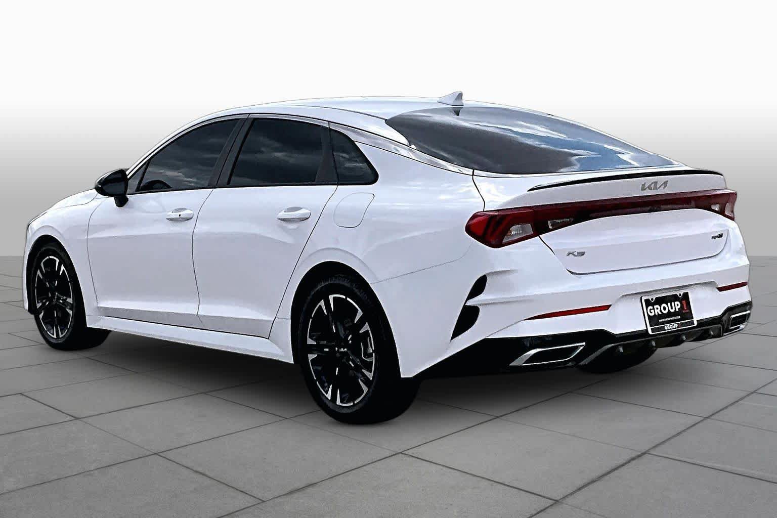 Used 2022 Kia K5 GT-Line FWD image 12