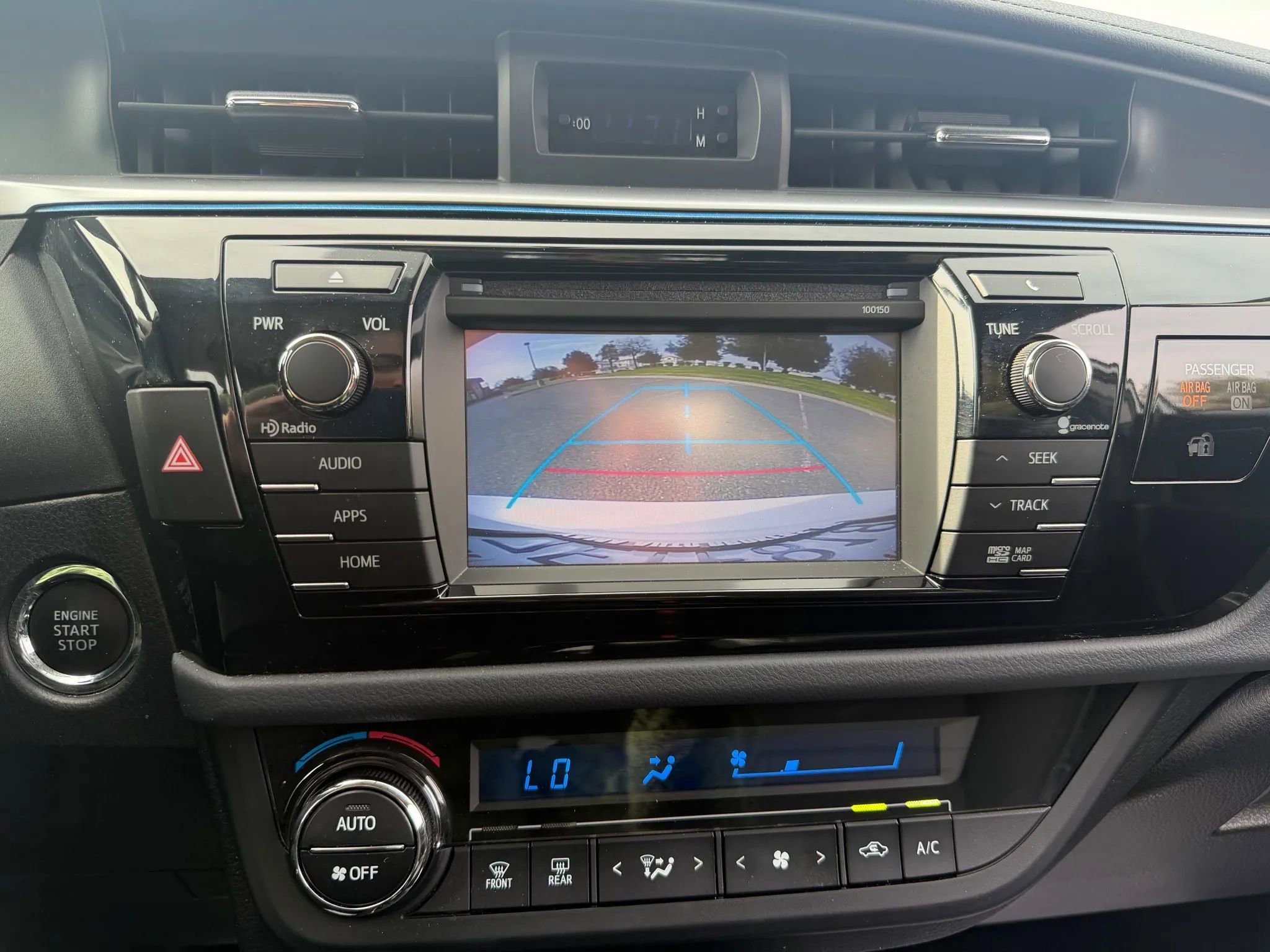 Used 2014 Toyota Corolla LE Premium image 12