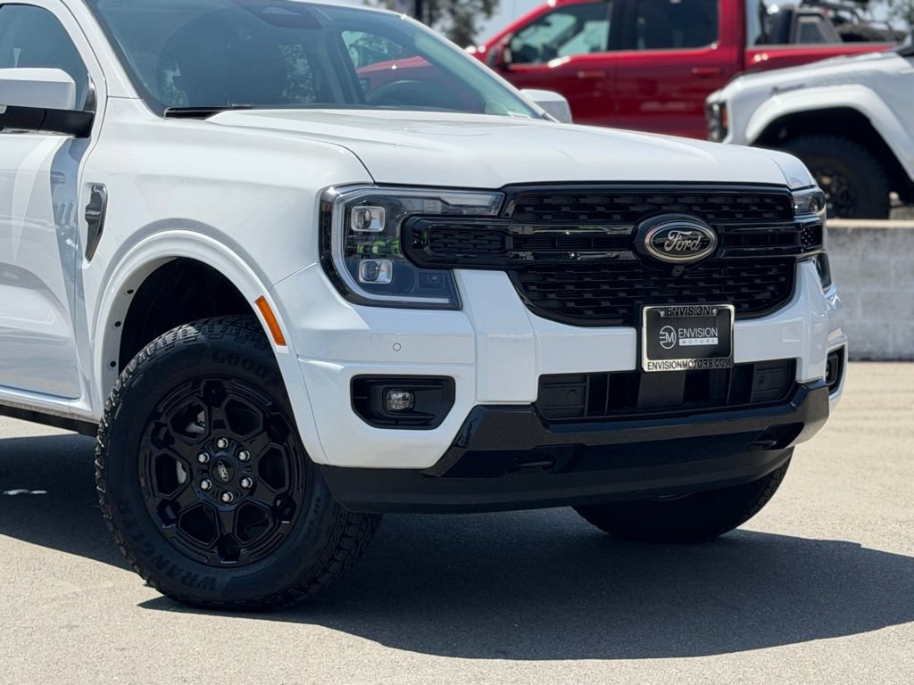 Certified 2025 Ford Ranger Lariat w/ Black Appearance Package AWD/4WD image 4