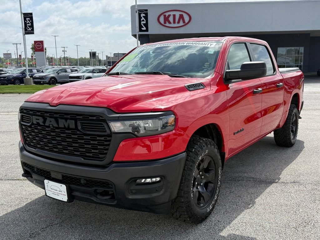 Used 2025 RAM 1500 Warlock AWD/4WD image 3
