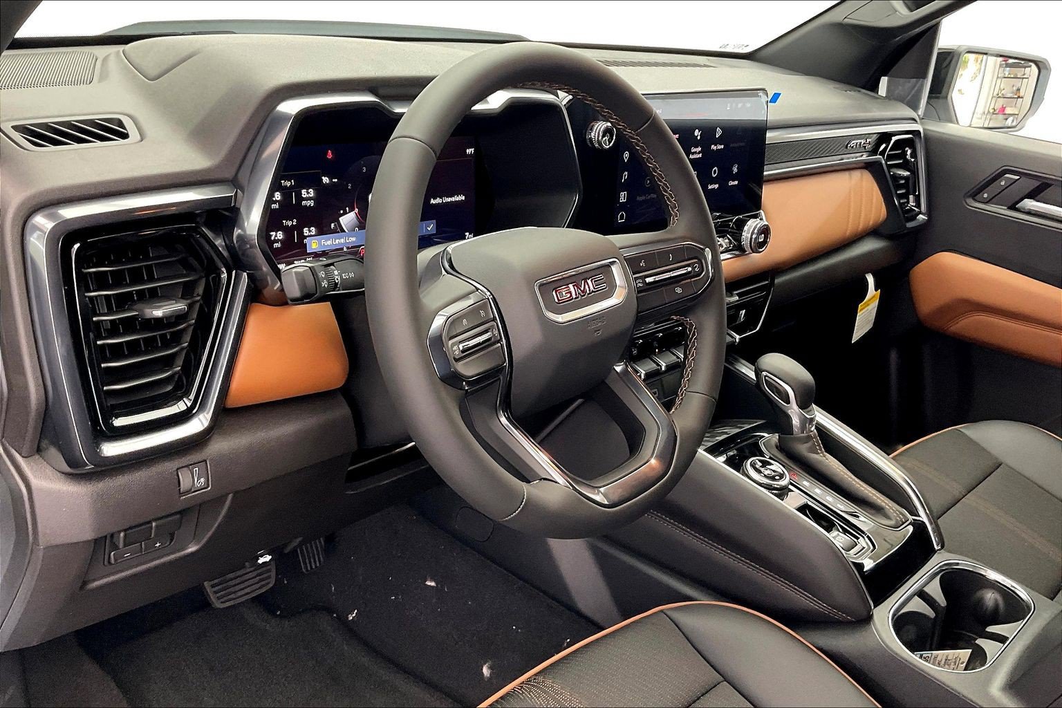New 2026 GMC Canyon AT4 AWD/4WD image 4