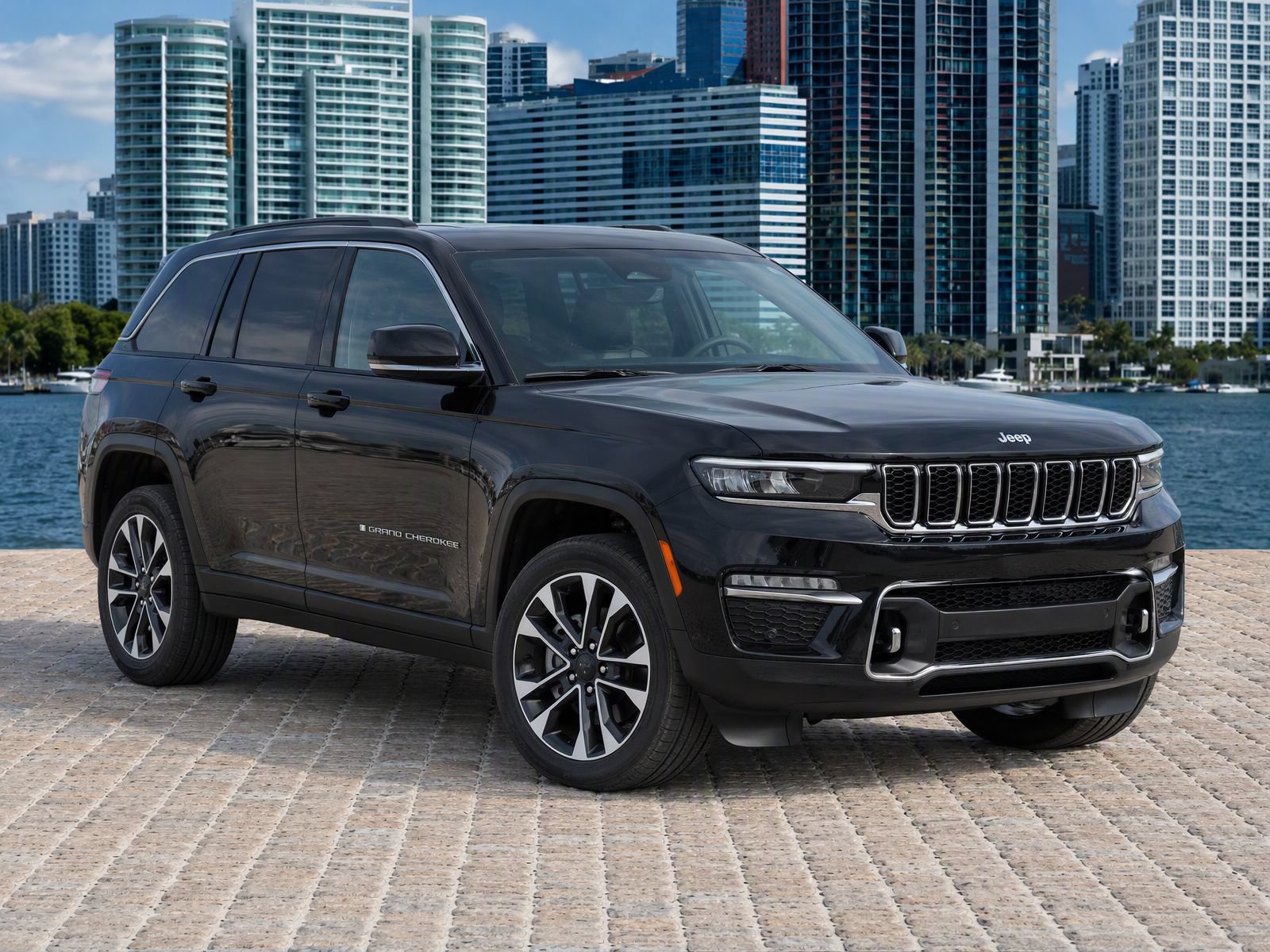 Used 2023 Jeep Grand Cherokee L Overland w/ Luxury Tech Group IV RWD image 3