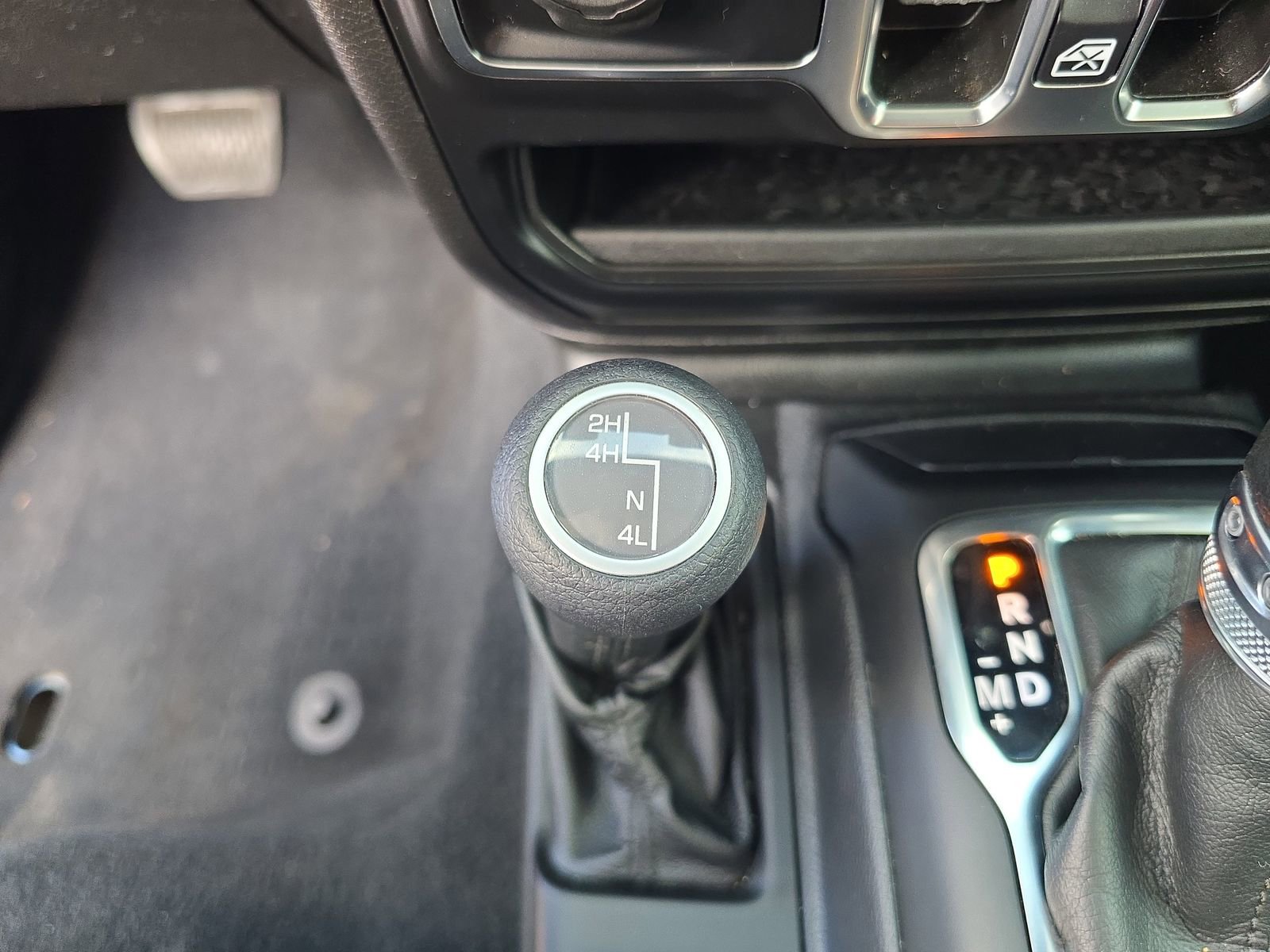 Used 2021 Jeep Gladiator Sport AWD/4WD image 21