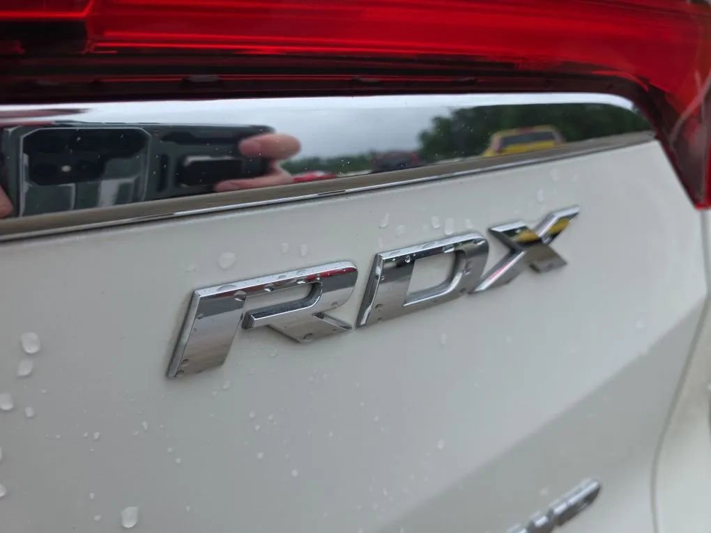Used 2018 Acura RDX AWD w/ Advance Package image 11