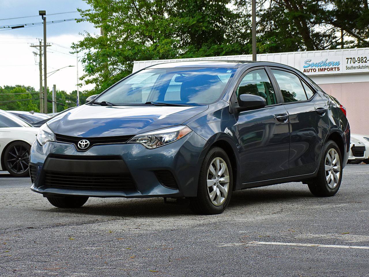 Used 2014 Toyota Corolla LE FWD image 8