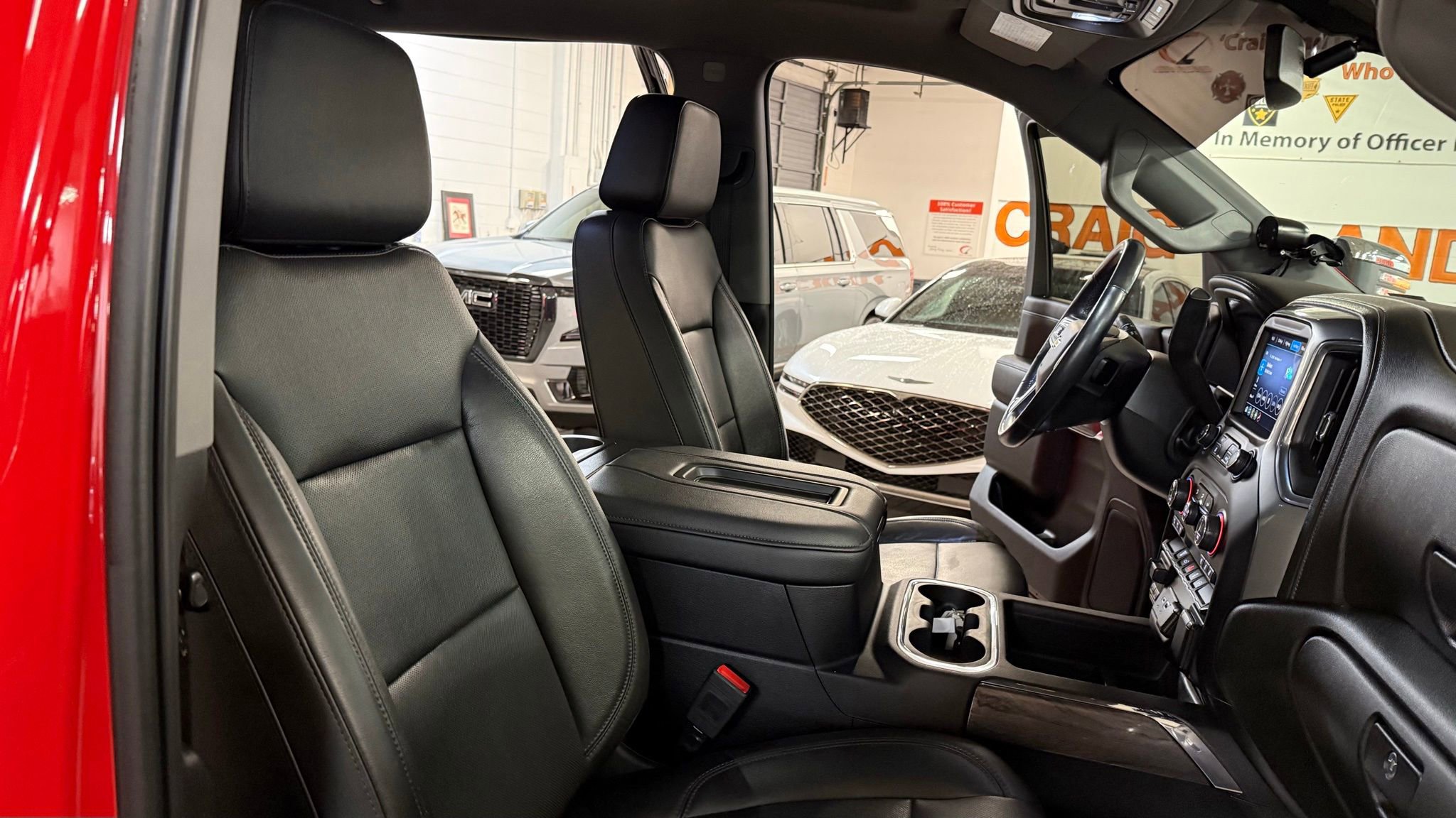 Used 2020 Chevrolet Silverado 2500 LTZ w/ LTZ Convenience Package image 24