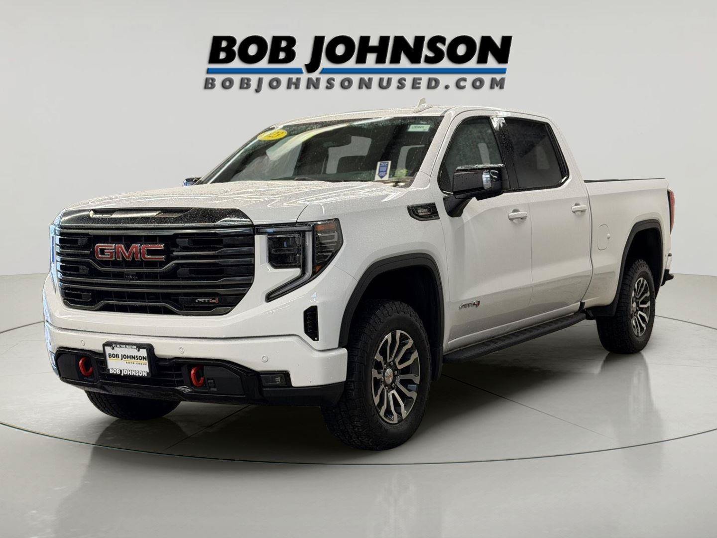 Used 2023 GMC Sierra 1500 AT4 w/ AT4 Premium Package AWD/4WD image 5