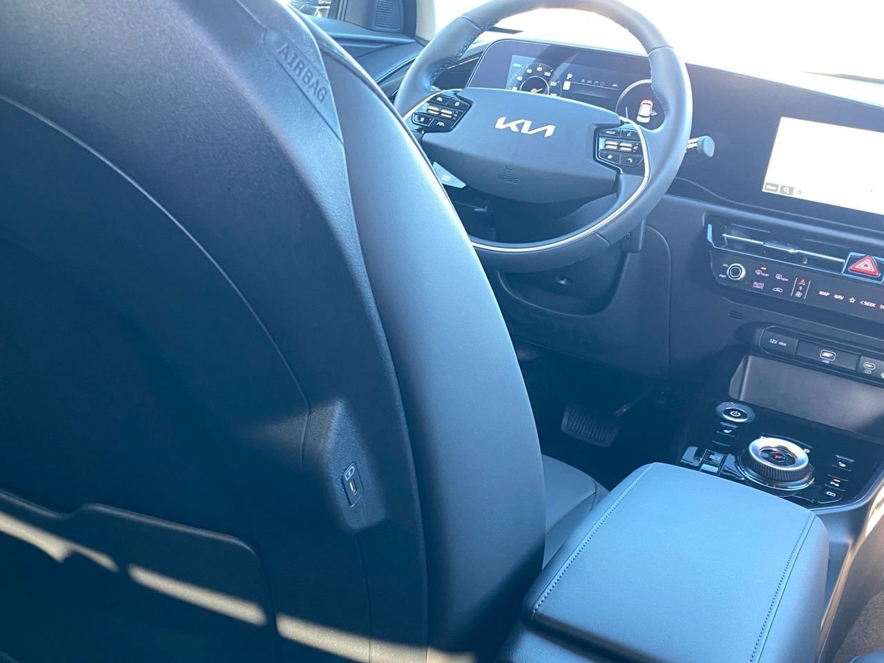 New 2026 Kia Niro Wind FWD image 23