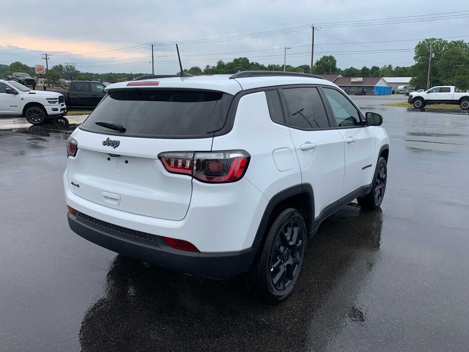 New 2026 Jeep Compass Latitude AWD/4WD image 5