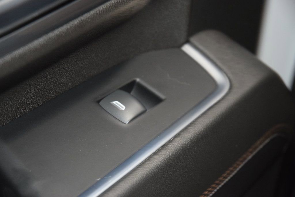 Used 2024 Chevrolet Silverado 2500 High Country w/ Technology Package image 50