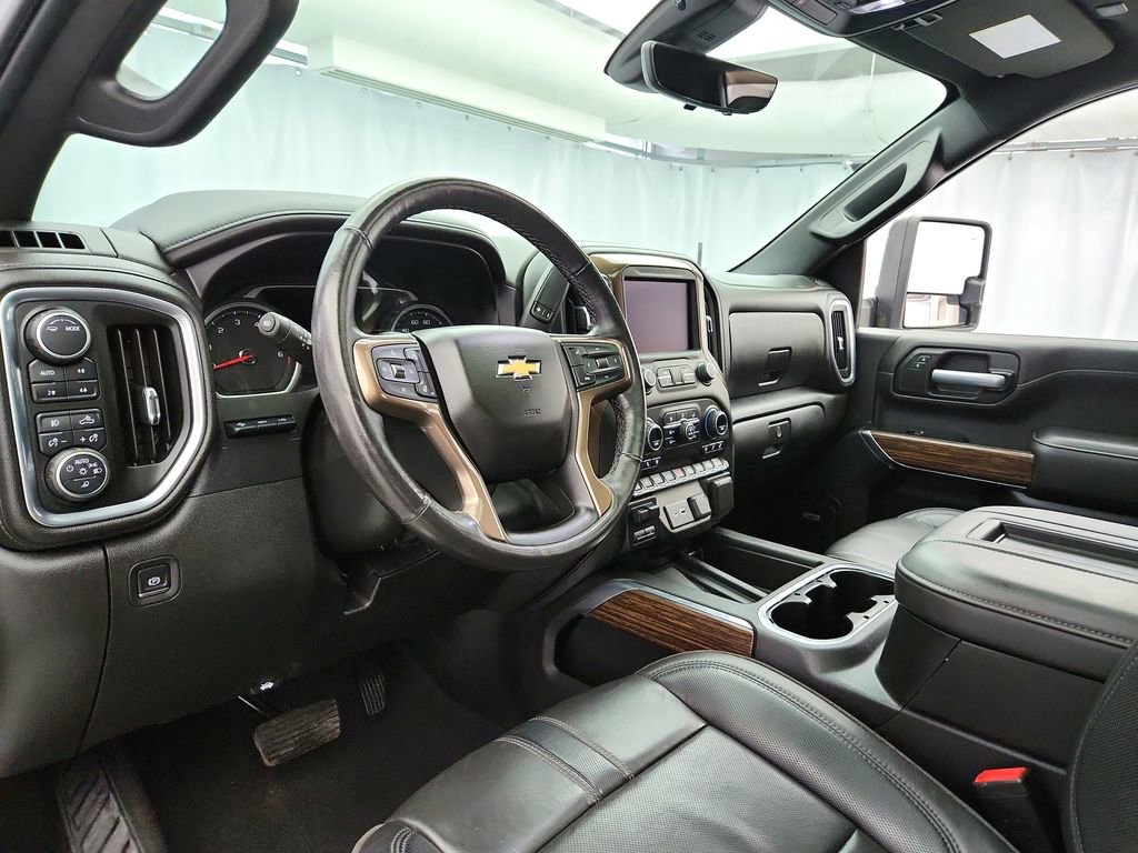 Used 2020 Chevrolet Silverado 2500 High Country w/ LPO, Dark Essentials Package AWD/4WD image 9
