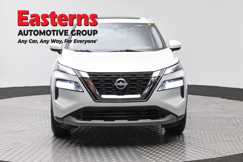 Used 2023 Nissan Rogue SV w/ SV Premium B Package AWD/4WD image 2