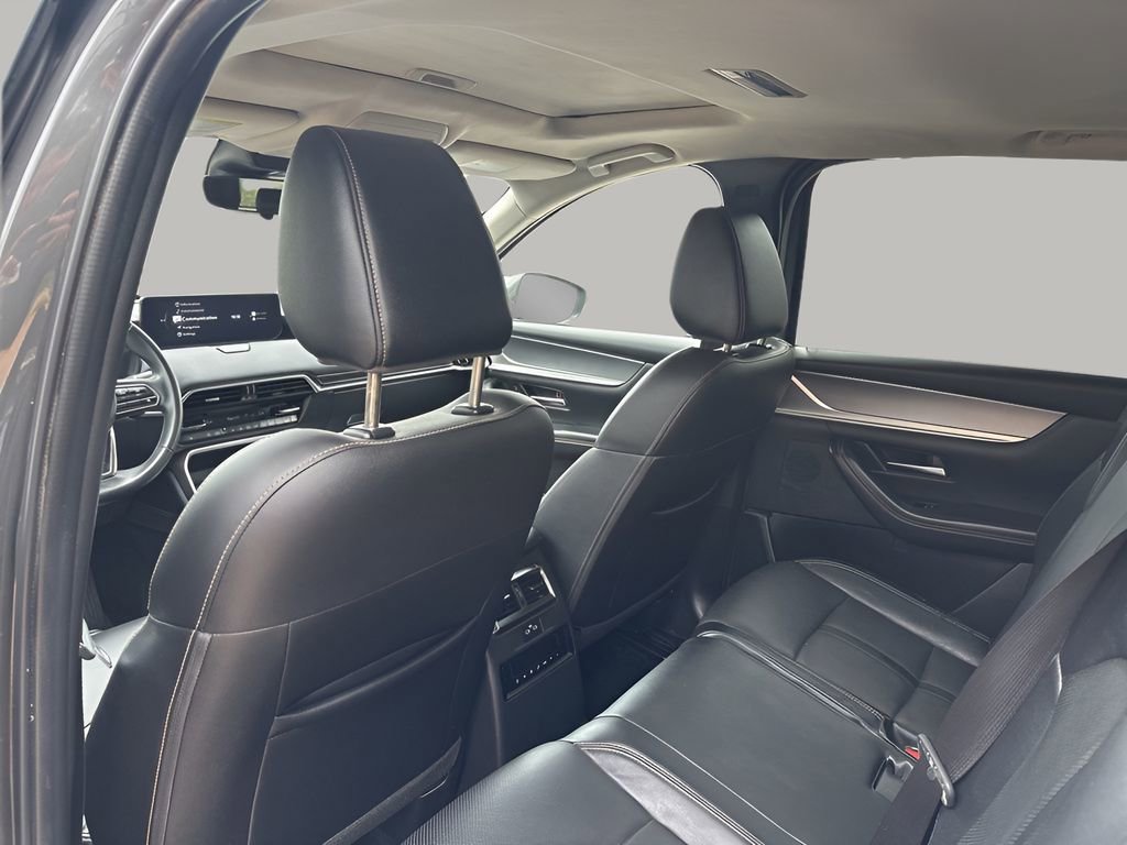 Used 2024 MAZDA CX-90 3.3 Turbo w/ Preferred Plus image 17