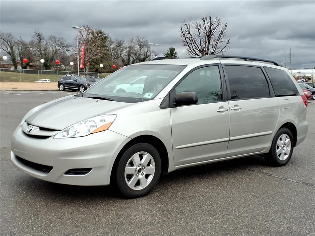 Used 2008 Toyota Sienna LE image 7