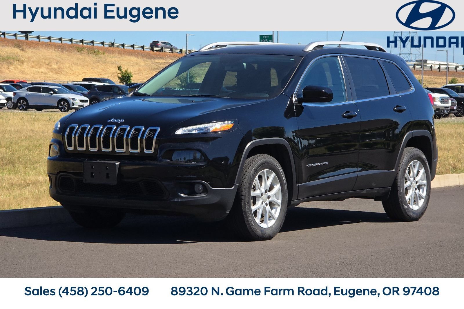 Used 2018 Jeep Cherokee Latitude w/ Cold Weather Group AWD/4WD image 9