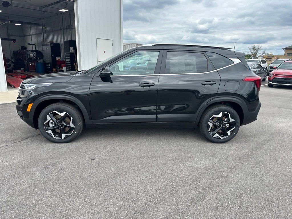 New 2026 Kia Seltos EX image 4