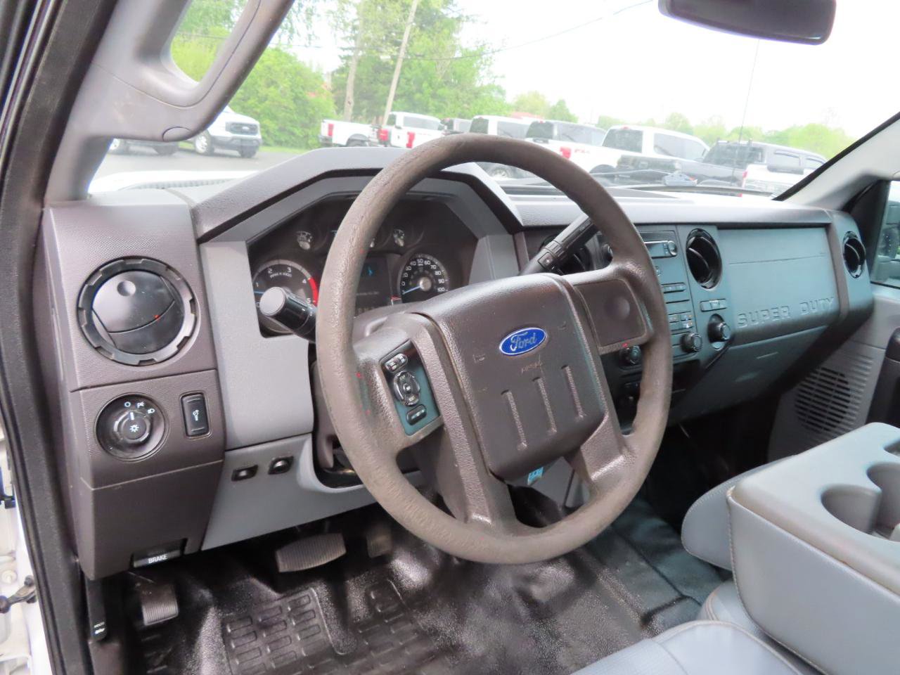 Used 2016 Ford F250 XL w/ Power Equipment Group AWD/4WD image 29