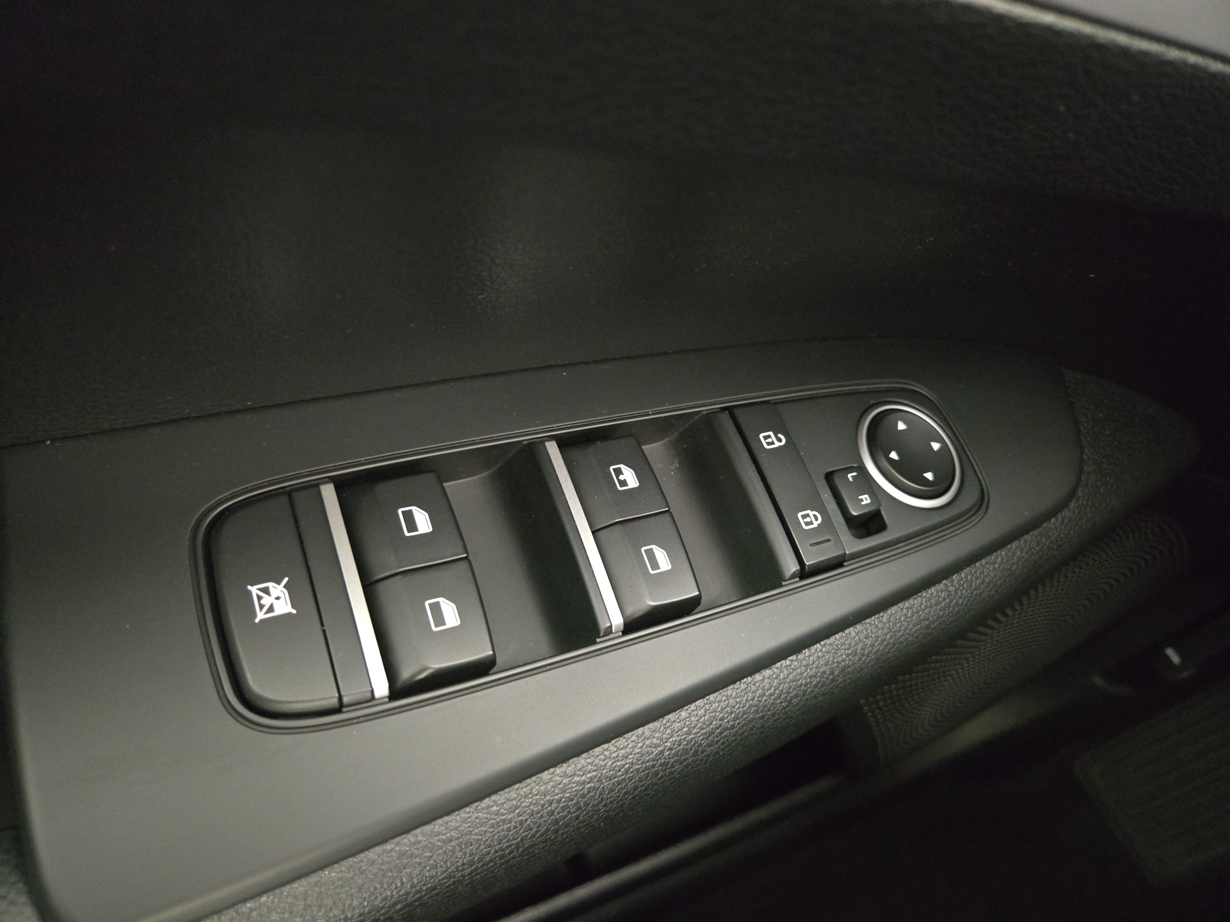 Used 2024 Kia Forte LXS w/ LXS Technology Package FWD image 28